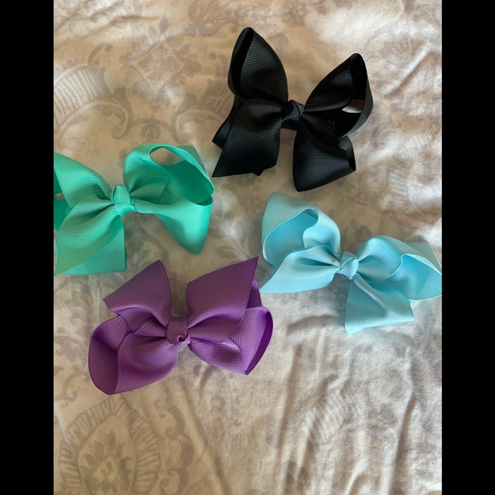 4 piece Bow Bundle 🎀